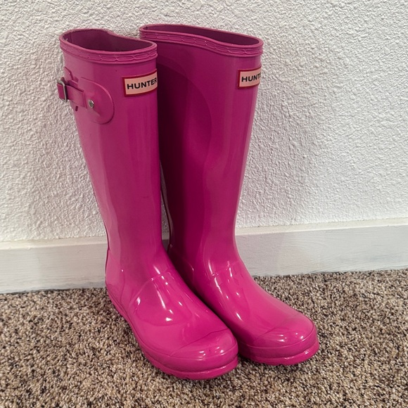 Hunter ORIGINAL TALL PINK RAIN BOOTS